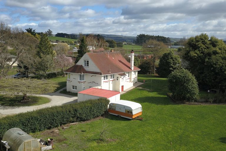 Photo of property in 56 Runbrake Street, Palmerston, 9430