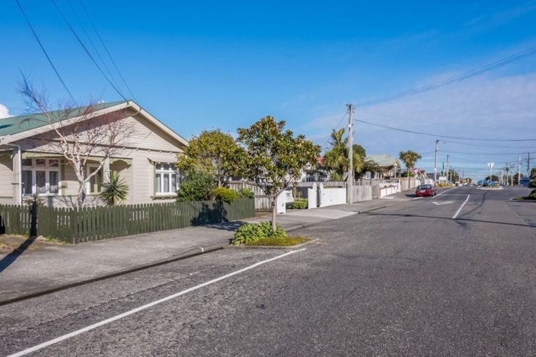 Photo of property in 70 William Street, Petone, Lower Hutt, 5012