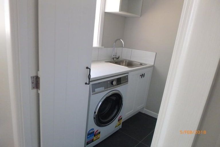 Photo of property in 23 Dysart Lane, Kumeu, 0891