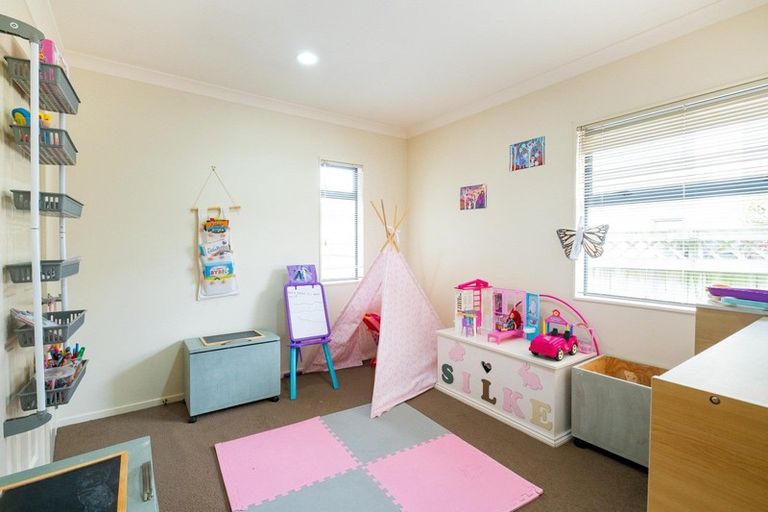 Photo of property in 23 Ayrshire Drive, Havelock North, 4130