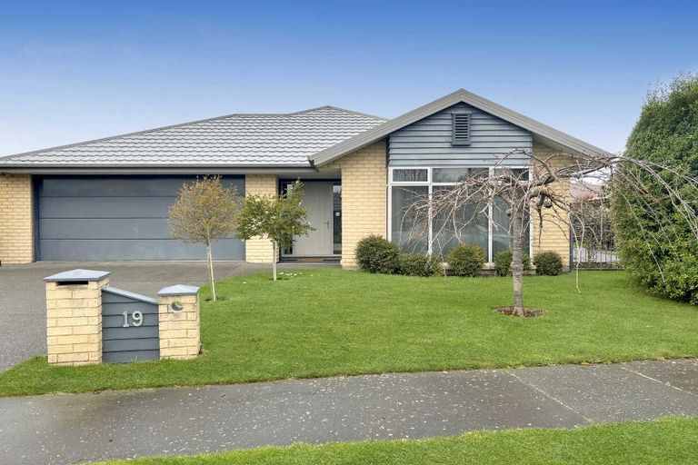 Photo of property in 19 Birchgrove Gardens, Mairehau, Christchurch, 8052