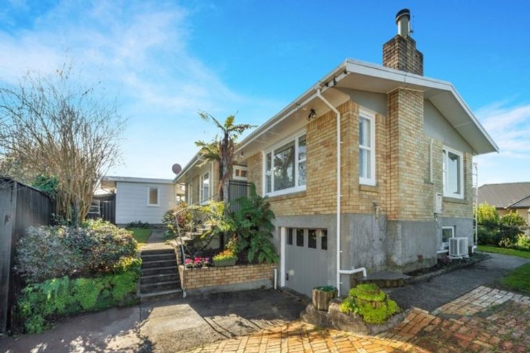 Photo of property in 25 Young Street, Morrinsville, 3300