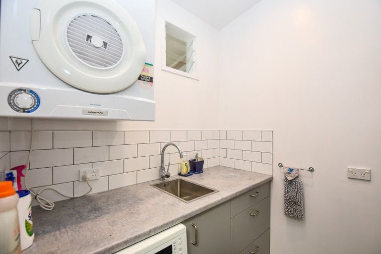 Photo of property in 22 Victoria Street, Carterton, 5713