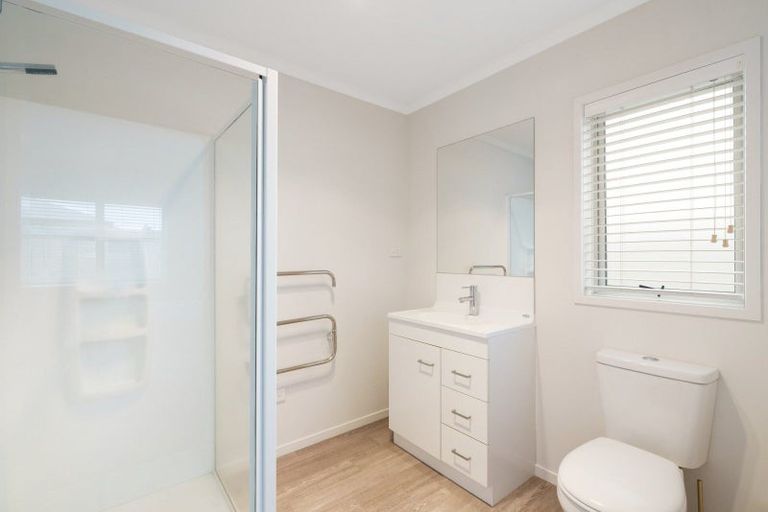 Photo of property in 4 Livingstone Drive, Papamoa Beach, Papamoa, 3118