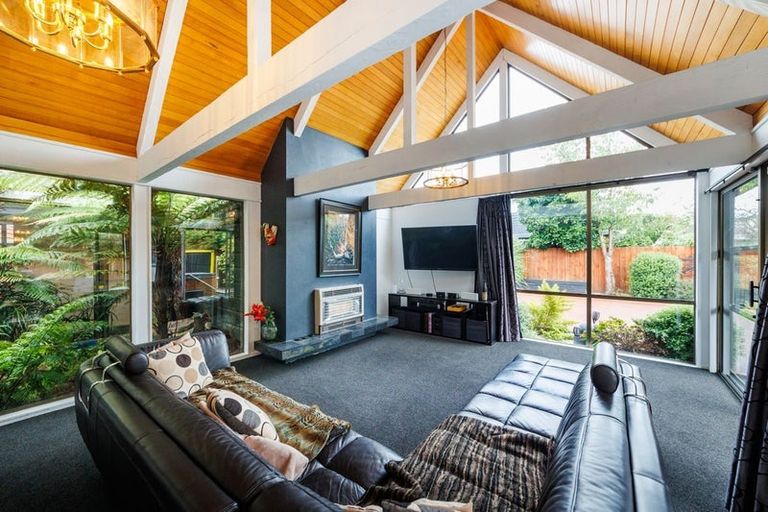 Photo of property in 9 Truscott Grove, Awapuni, Palmerston North, 4412