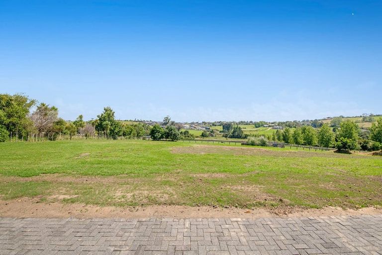 Photo of property in 60 Goodall Road, Snells Beach, 0920