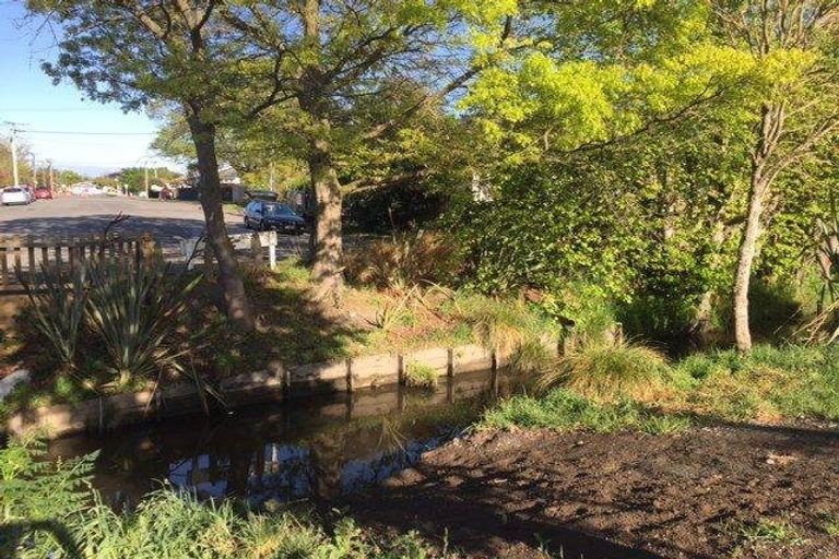 Photo of property in 98 Stapletons Road, Richmond, Christchurch, 8013