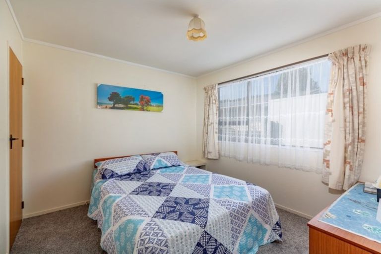 Photo of property in 9b Kanawa Street, Waikanae, 5036