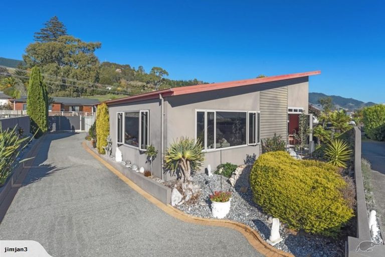 Photo of property in 10 Gershwin Grove, Stoke, Nelson, 7011