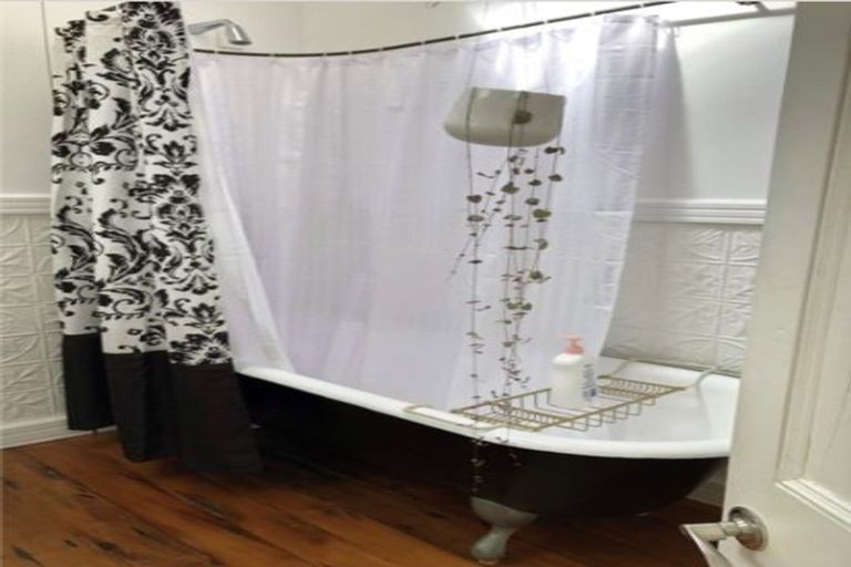 Photo of property in 1 Haines Terrace, Aro Valley, Wellington, 6021