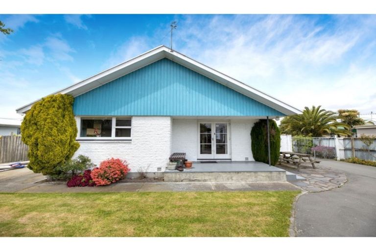 Photo of property in 4 Falcon Street, New Brighton, Christchurch, 8061