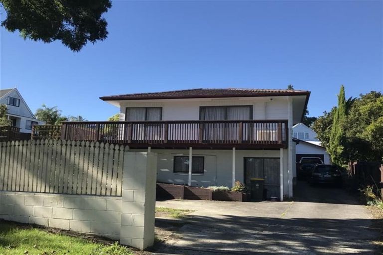 Photo of property in 17 Derrimore Heights, Clover Park, Auckland, 2019