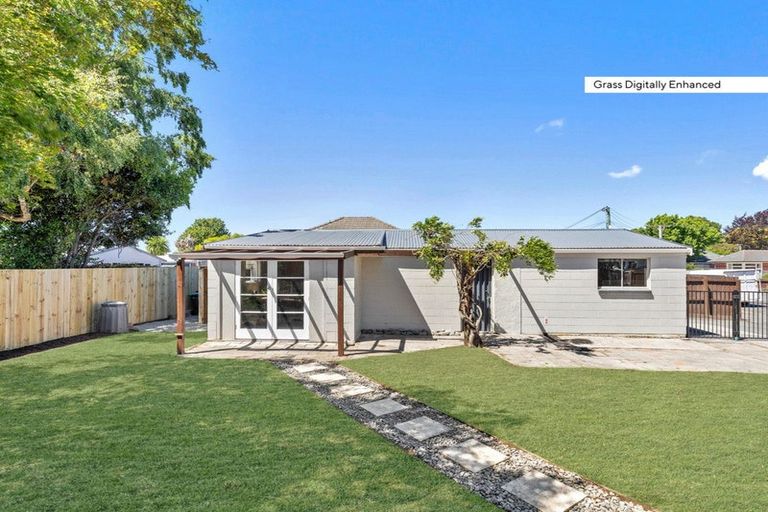 Photo of property in 26 Charlcott Street, Burnside, Christchurch, 8053