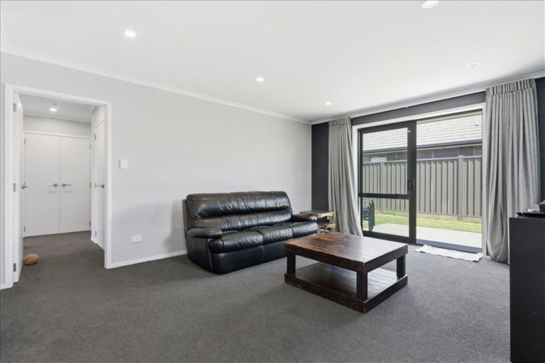 Photo of property in 72 Tabraham Crescent, Pyes Pa, Tauranga, 3112