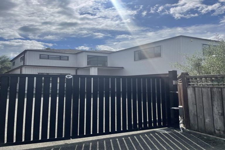 Photo of property in 2/28 Ngataringa Road, Devonport, Auckland, 0624