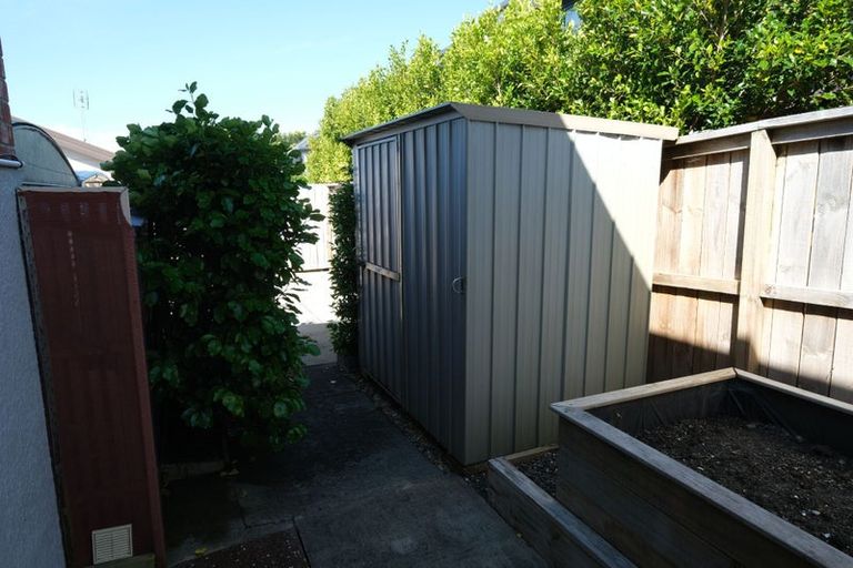Photo of property in 1/297 Rangatira Road, Beach Haven, Auckland, 0626