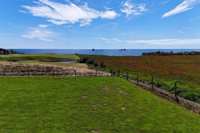 Photo of property in 1010 Cape Foulwind Road, Cape Foulwind, Westport, 7892