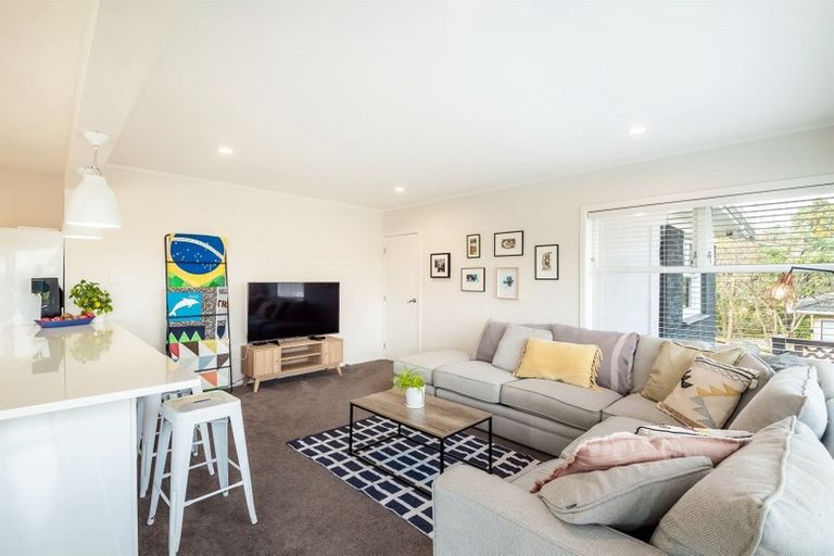Photo of property in 1/24 William Souter Street, Forrest Hill, Auckland, 0620