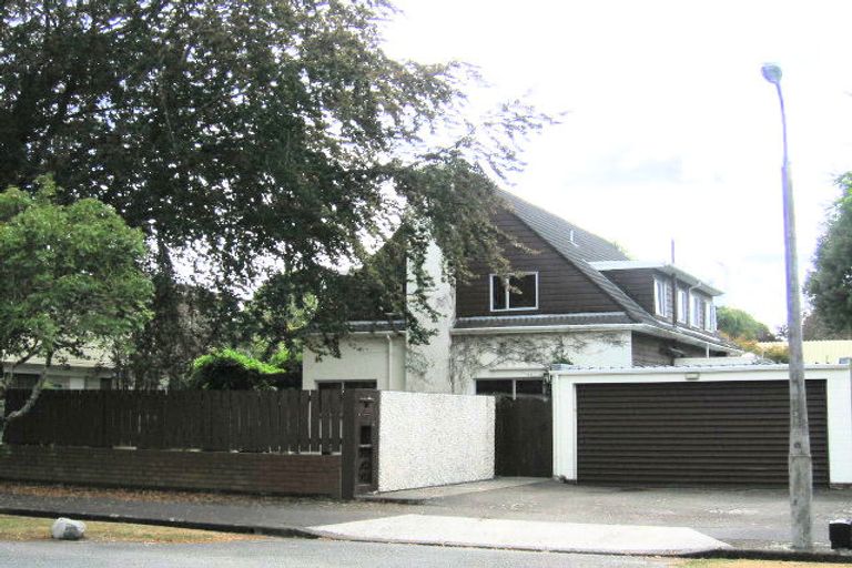 Photo of property in 25 Barton Road, Heretaunga, Upper Hutt, 5018