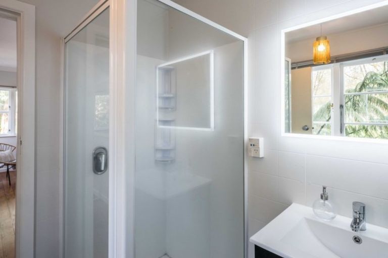 Photo of property in 43b Dale Road, Raumati South, Paraparaumu, 5032