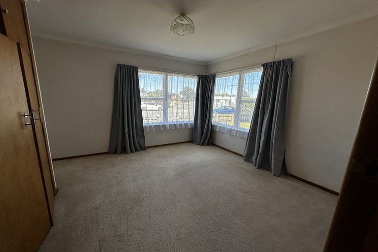 Photo of property in 22 Stanley Street, Levin, 5510