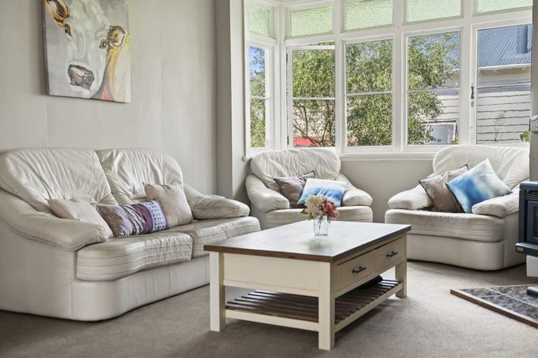 Photo of property in 16 Cranley Street, Dargaville, 0310