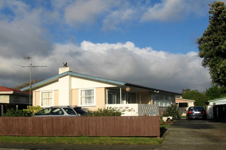 Photo of property in 76 Michael Road, Paraparaumu Beach, Paraparaumu, 5032
