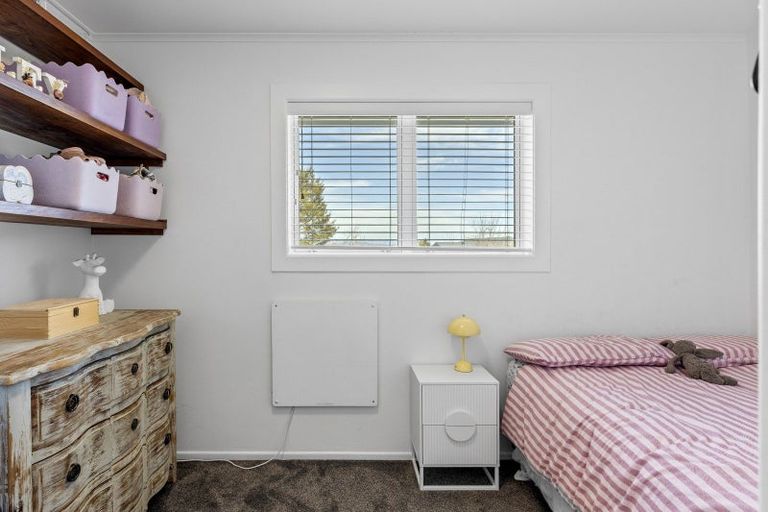 Photo of property in 10 Armstrong Grove, Hilltop, Taupo, 3330