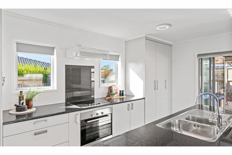 Photo of property in 16b Insley Street, Mangawhai, 0505