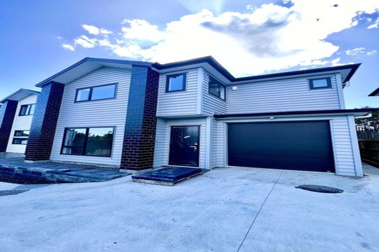 Photo of property in 17b Lavery Place, Sunnynook, Auckland, 0632