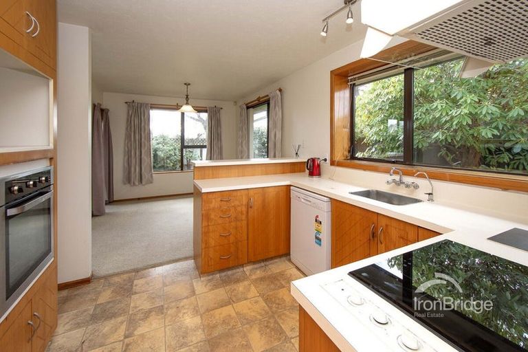 Photo of property in 3/66 Middlepark Road, Sockburn, Christchurch, 8042