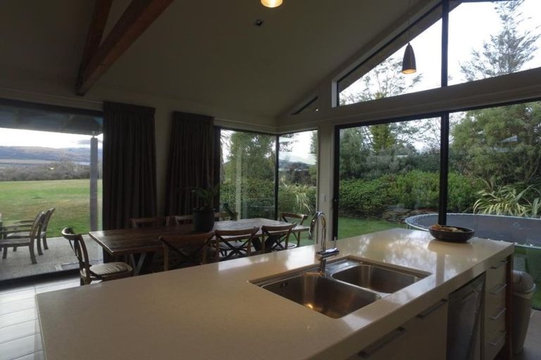 Photo of property in 6 Rannoch Drive, Jacks Point, Queenstown, 9371