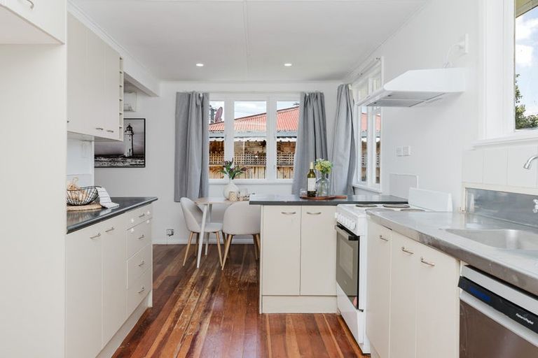 Photo of property in 19 Grandview Road, Nawton, Hamilton, 3200