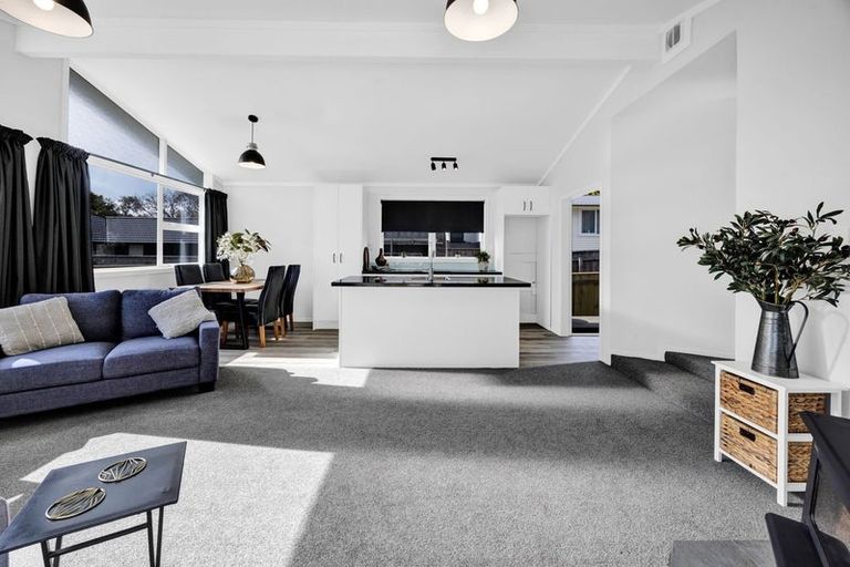 Photo of property in 11 Chesney Street, Bell Block, New Plymouth, 4312