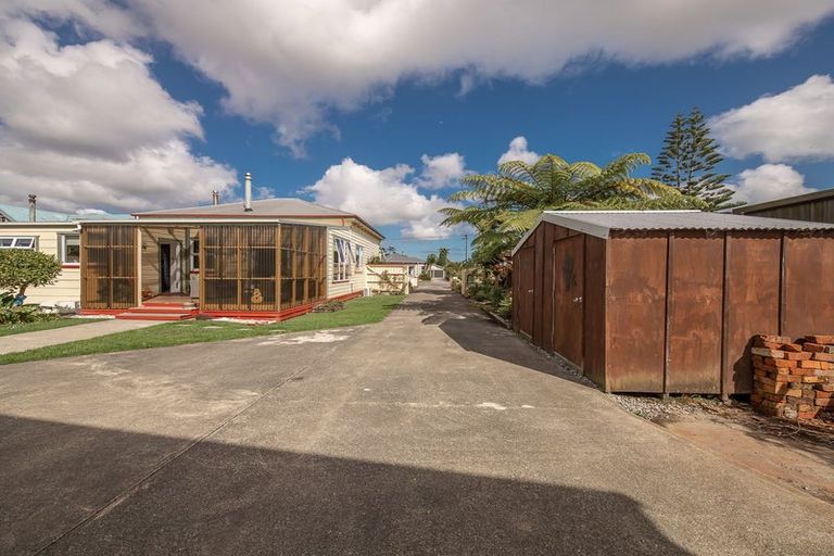 Photo of property in 169 Romilly Street, Westport, 7825