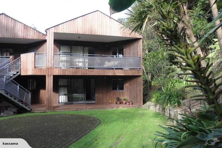 Photo of property in 6/3 The Avenue, Albany, Auckland, 0632