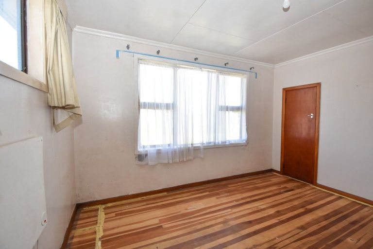 Photo of property in 13 Diamond Street, Carterton, 5713