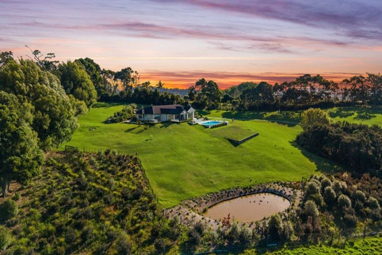 Photo of property in 262 Bawden Road, Dairy Flat, Albany, 0792