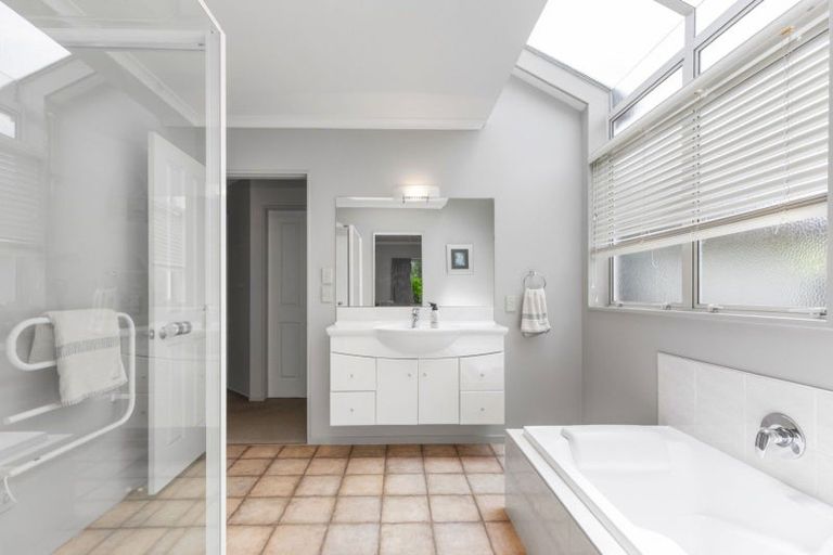 Photo of property in 18 Harbelle Close, Bethlehem, Tauranga, 3110