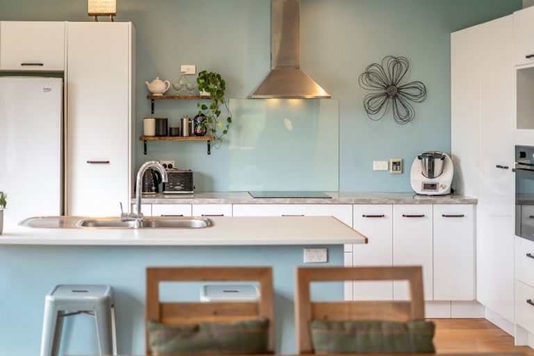 Photo of property in 14 Pempsey Street, Silverstream, Upper Hutt, 5019