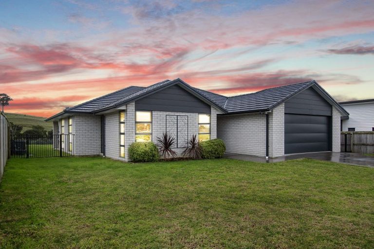 Photo of property in 107 Wairau Drive, Tikipunga, Whangarei, 0112