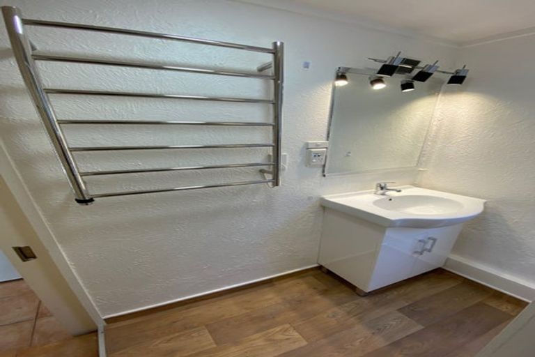 Photo of property in 327 Adelaide Road, Newtown, Wellington, 6021