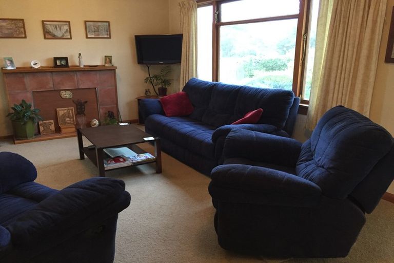 Photo of property in 1414 Woodstock Avenue, Mayfair, Hastings, 4122