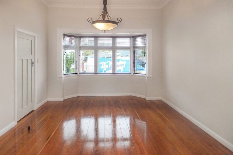 Photo of property in 233 Adelaide Road, Newtown, Wellington, 6021