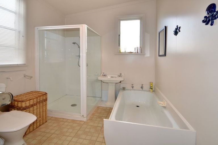 Photo of property in 71 Neville Street, Caversham, Dunedin, 9012