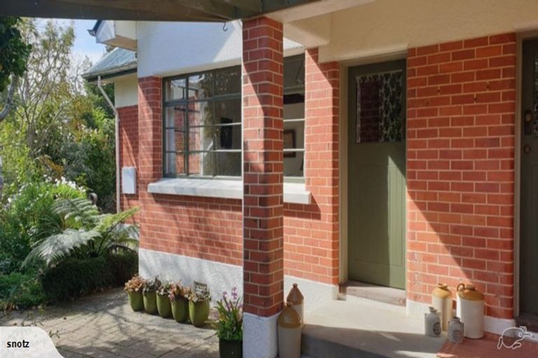 Photo of property in 18 Newgate Street, Picton, 7220