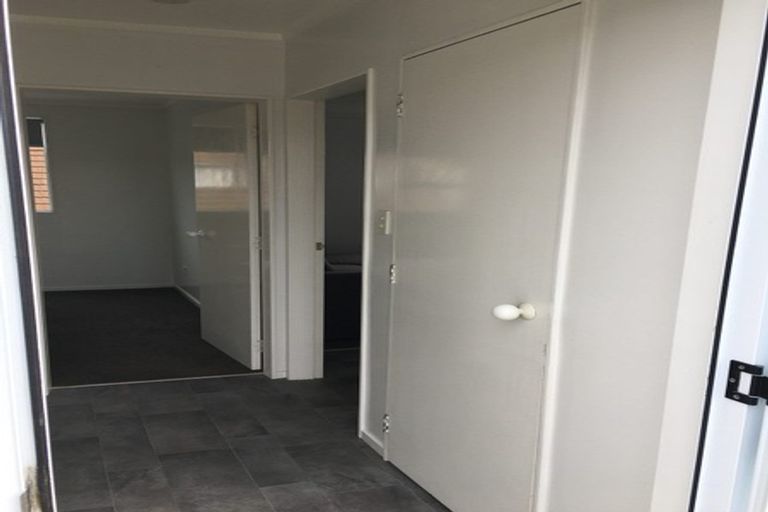 Photo of property in 2/71 Kemp Street, Kilbirnie, Wellington, 6022