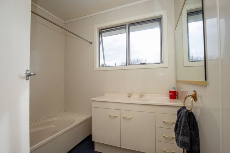 Photo of property in 679 State Highway 25, Waitakaruru, Thames, 3576