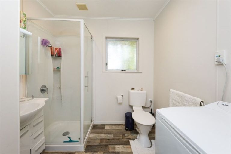 Photo of property in 35 Mcgiffert Street, Palmerston North, 4410