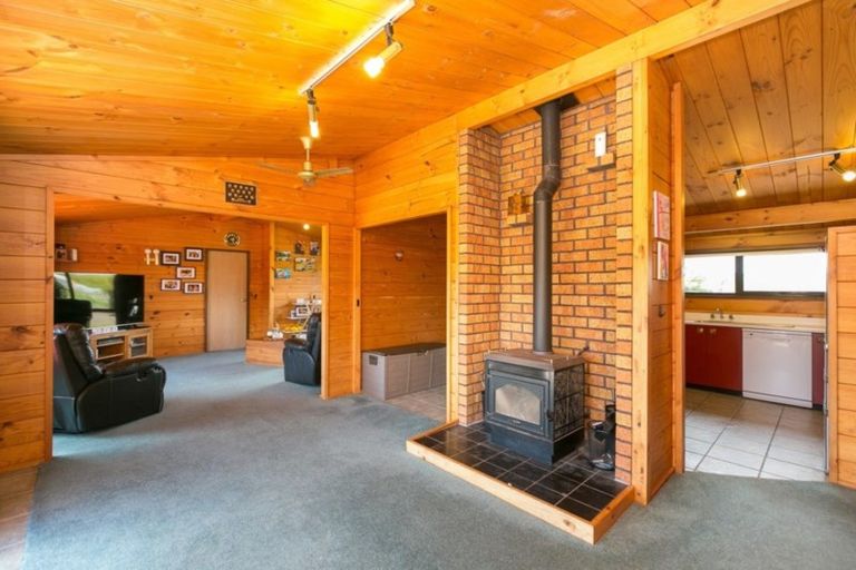 Photo of property in 267 Inland North Road, Tikorangi, Waitara, 4383